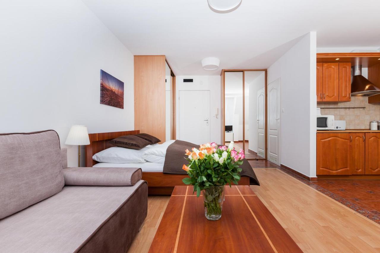 Port Kolobrzeg Cicha Street By Jantar Apartamenty Kołobrzeg Exteriör bild