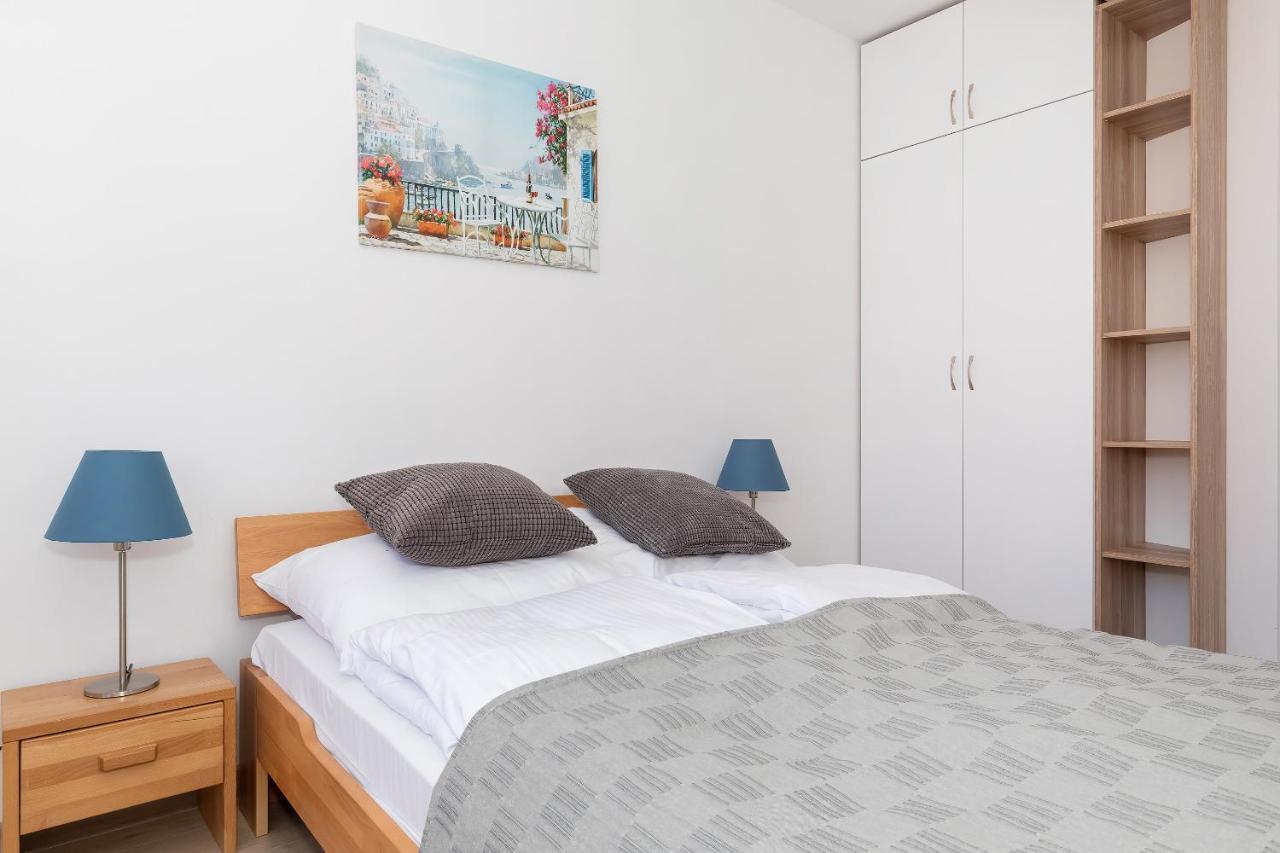 Port Kolobrzeg Cicha Street By Jantar Apartamenty Kołobrzeg Exteriör bild